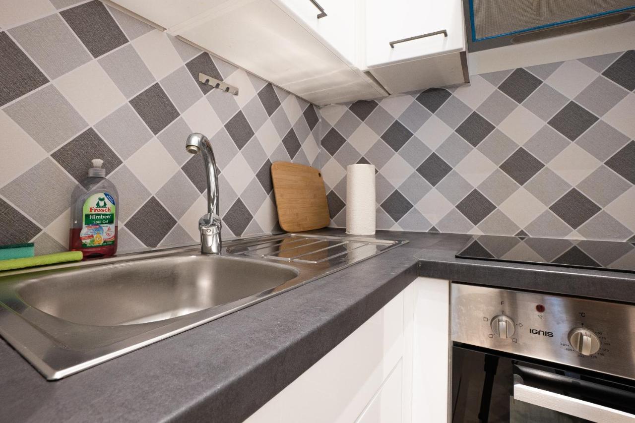 Apartment In The Central Area. 5 Minute'S Walk To The Danube. Vienna Exterior photo