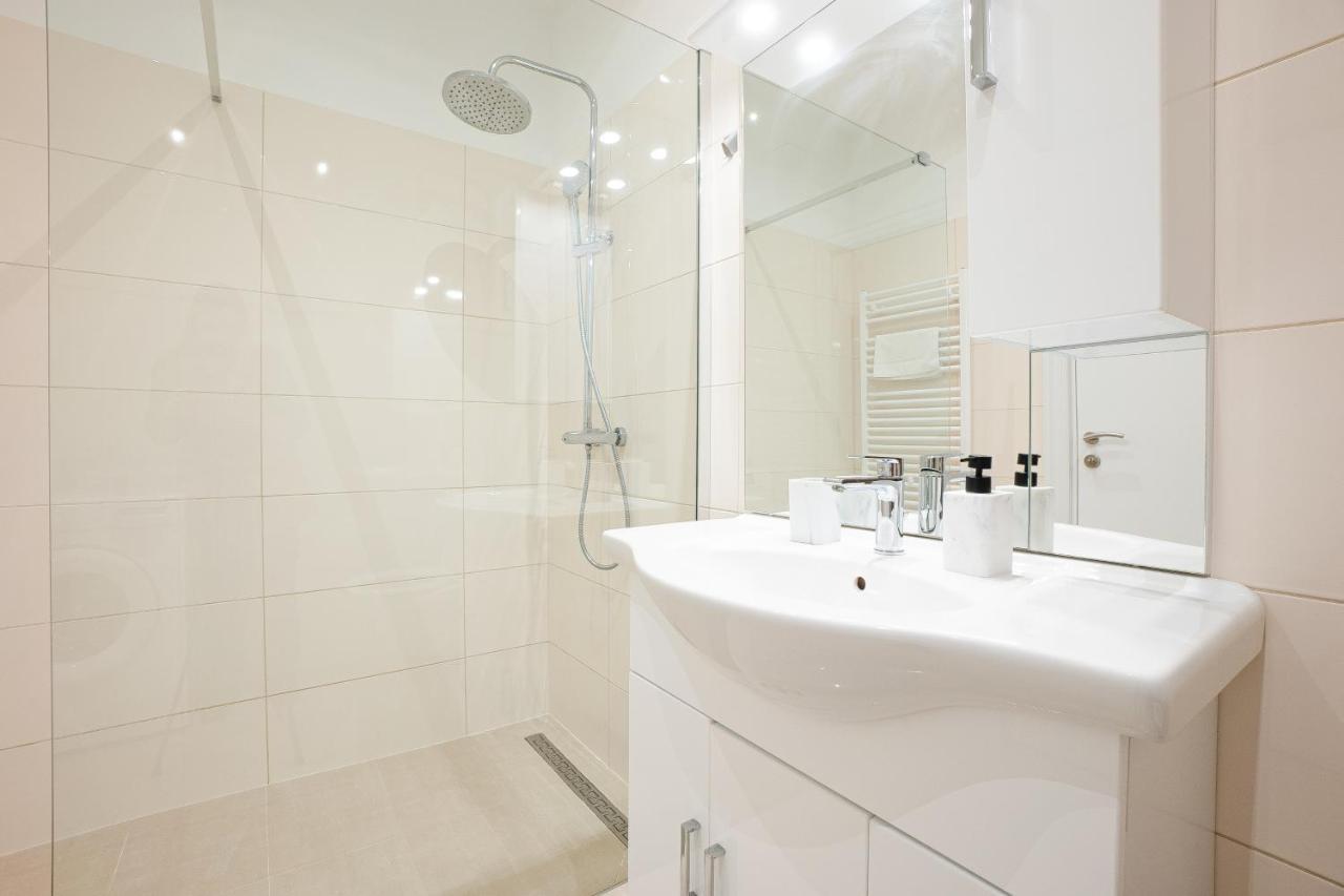 Apartment In The Central Area. 5 Minute'S Walk To The Danube. Vienna Exterior photo